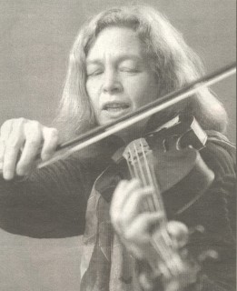 She picked up the viola again in the 1980s underground.
